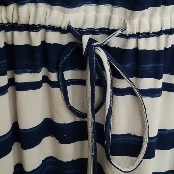 Octavia Pocketed Striped Maxi Dress - Picture 3 of 8